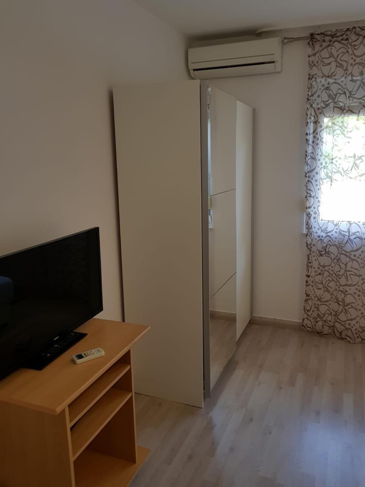 Apartmani Jureta 奥库格哥恩基 外观 照片
