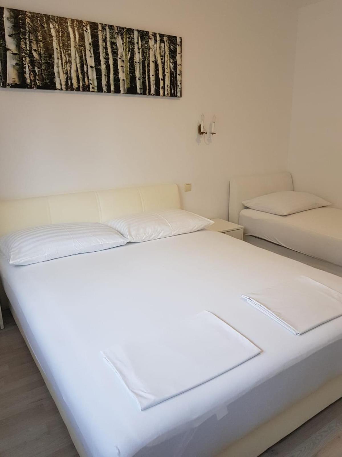 Apartmani Jureta 奥库格哥恩基 外观 照片